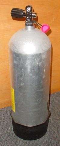 Steel SCUBA cylinder